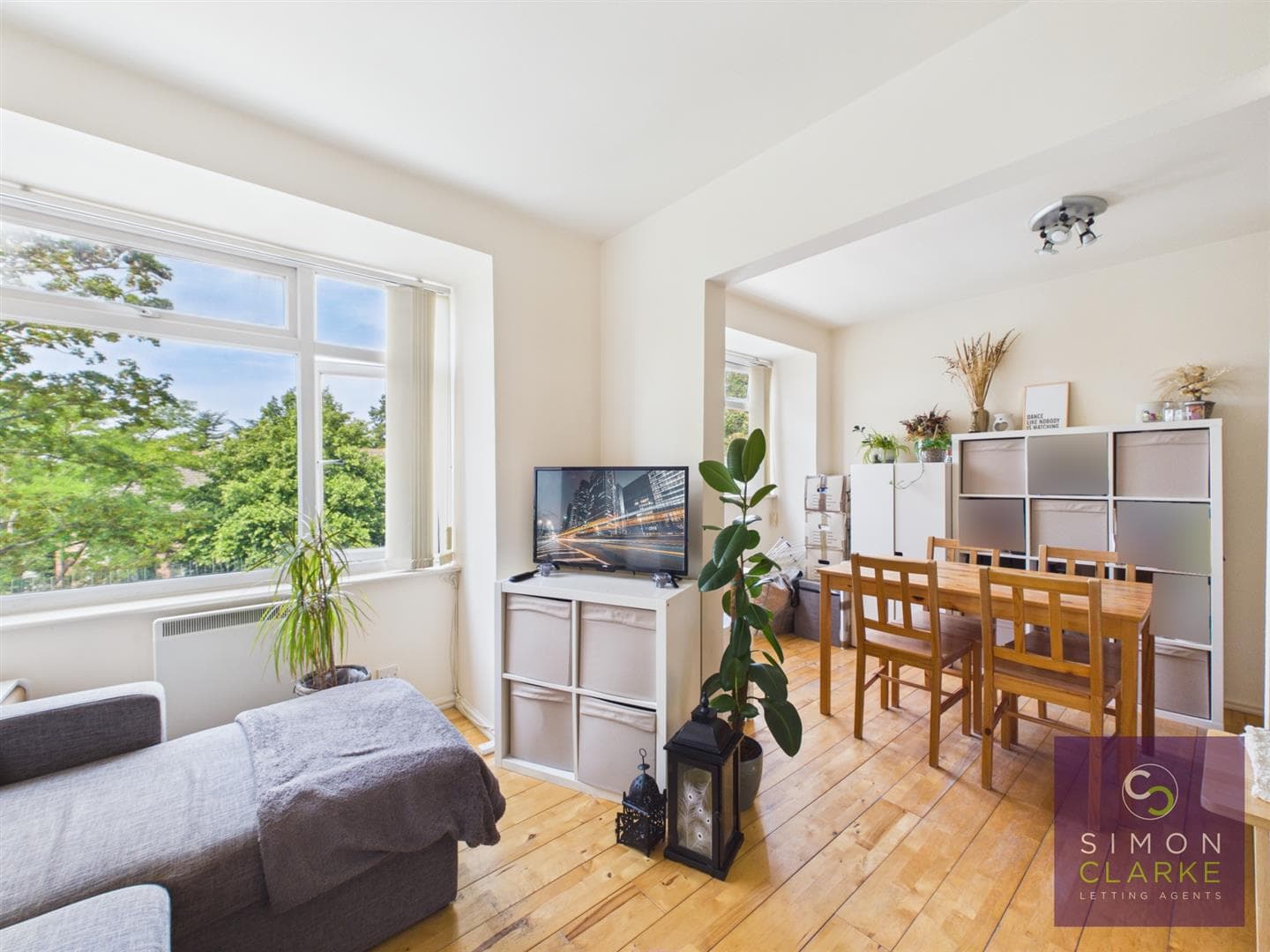 High Road, Whetstone, London, N20 0QR