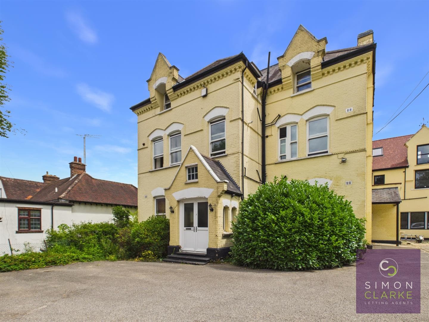 Oakleigh Park South, Whetstone, London, N20 9JU