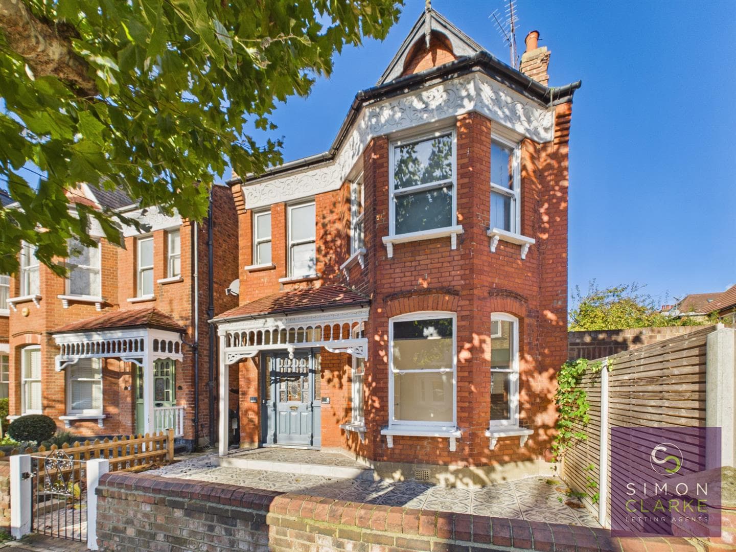 Dukes Avenue, London, N3 2DD